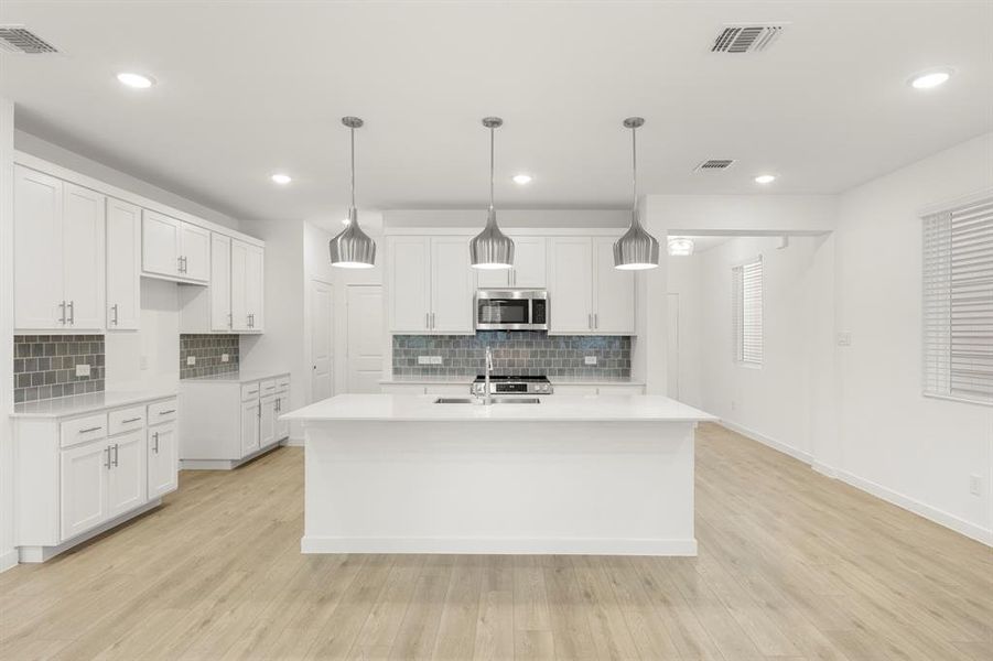 04. 2537 Lost Maples - Kitchen