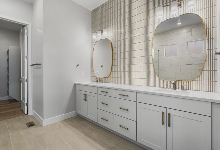 Homesite 2 Primary Bath - 15 of 18 Homesite 2 Primary Bath - 15 of 18