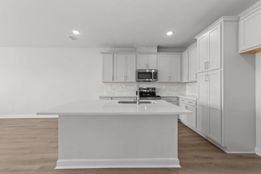 Similar Palmetto floorplan with our Milan Collection. Features and finishes vary.