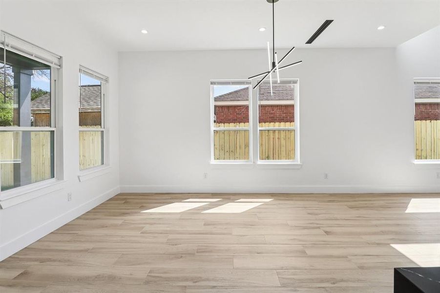 Spacious, unfurnished interior of a new home in , Dallas (Image 20).