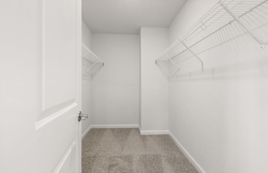 Representative unfurnished interior of a home built from the Hampton by Pulte Homes in Wimberly, Angier (Image 22).