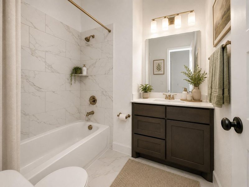 *VIRTUALLY STAGED* Full bathroom