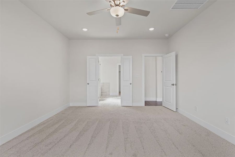 Spacious, unfurnished interior of a new home in The Grove at Blackhawk, Pflugerville (Image 36).