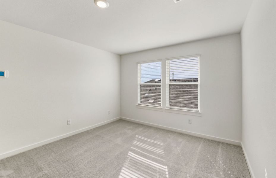 Spacious, unfurnished interior of a new home in Crosswinds, Kyle (Image 30).