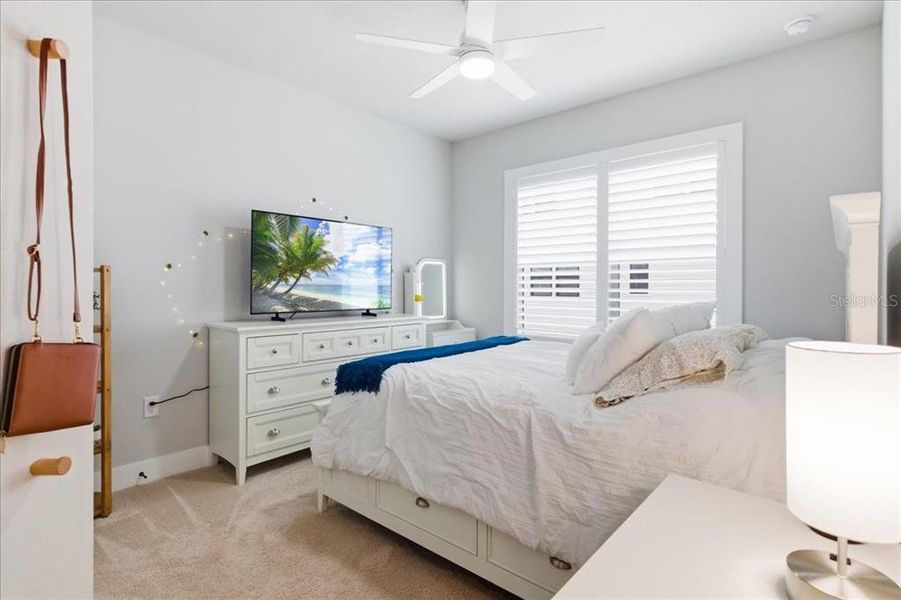 Furnished interior view inside a new home in , Sarasota (Image 39).