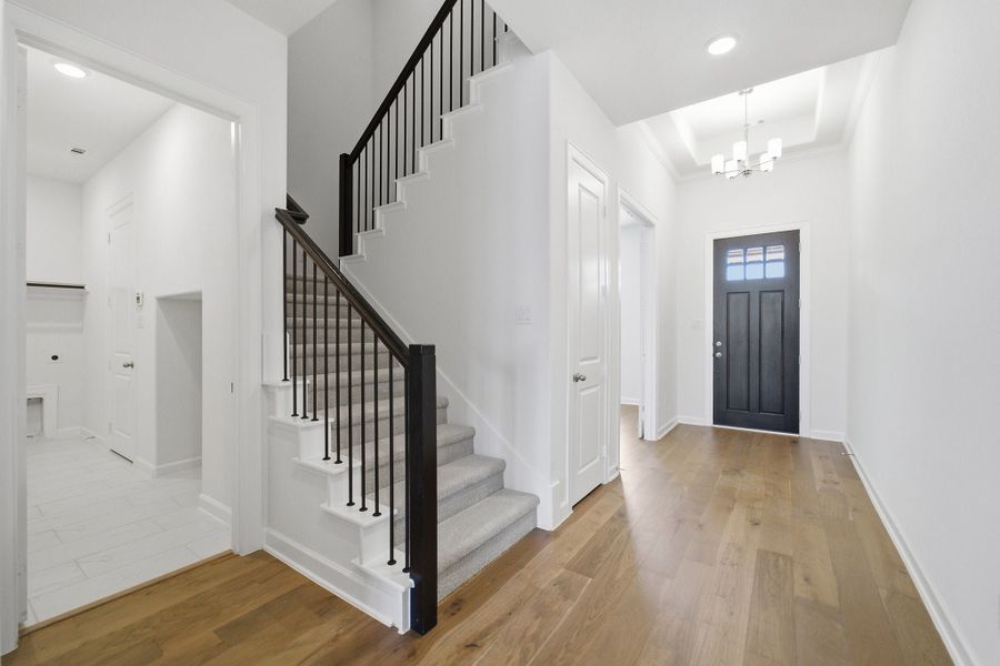 Spacious, unfurnished interior of a new home in Sonoma Verde, Heath (Image 20).
