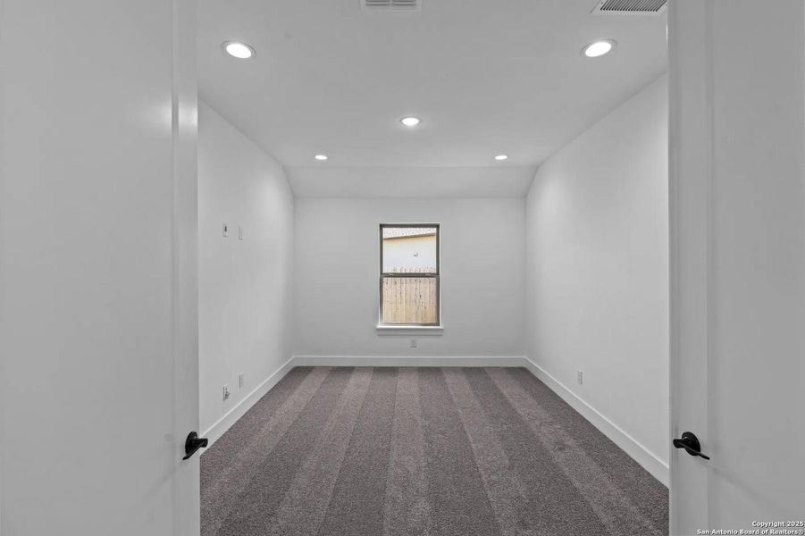 Spacious, unfurnished interior of a new home in Legacy at Lake Dunlap, New Braunfels (Image 13). Spacious, unfurnished interior of a new home in Legacy at Lake Dunlap, New Braunfels (Image 13).