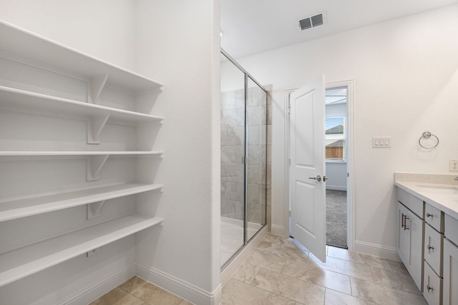 Image 20 representing the Rayburn by Taylor Morrison in Madero 50s, Fort Worth, TX. Image 20 representing the Rayburn by Taylor Morrison in Madero 50s, Fort Worth, TX.