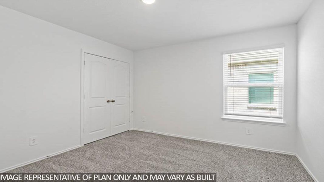 Spacious, unfurnished interior of a new home in Venetian Pines, Conroe (Image 8).