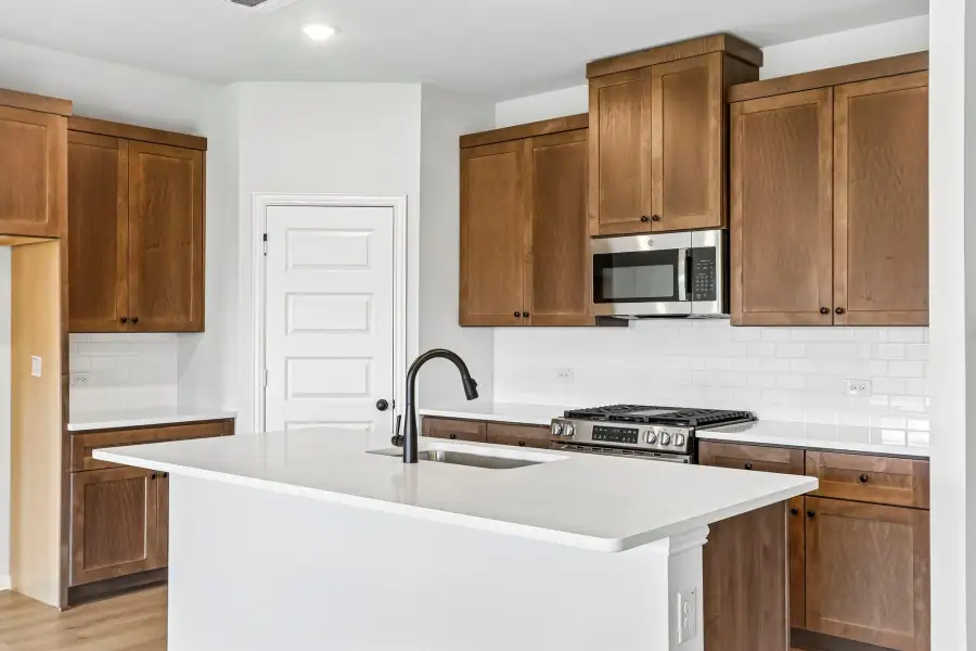 Furnished interior view inside a new home in Rolling Ridge, Van Alstyne (Image 4). Furnished interior view inside a new home in Rolling Ridge, Van Alstyne (Image 4).