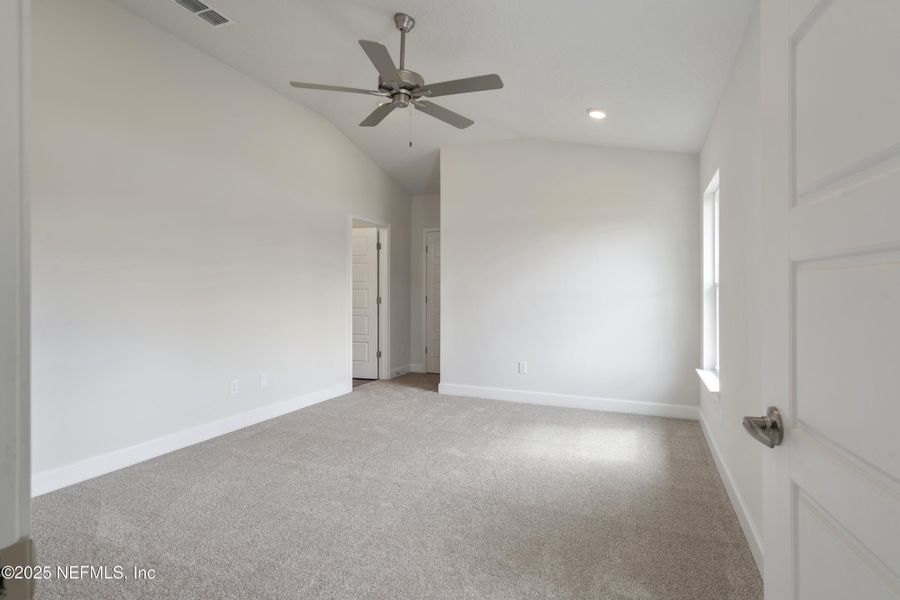 Spacious, unfurnished interior of a new home in Shadow Crest at Rolling Hills, Green Cove Springs (Image 17). Spacious, unfurnished interior of a new home in Shadow Crest at Rolling Hills, Green Cove Springs (Image 17).