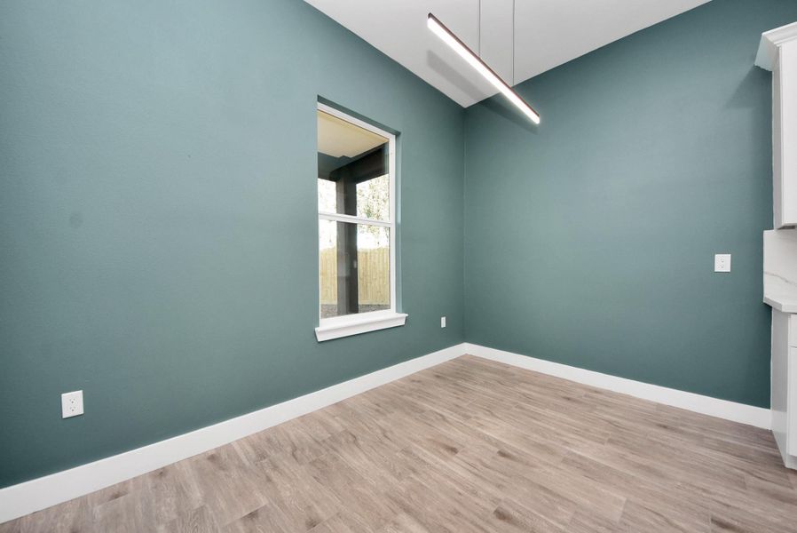 Spacious, unfurnished interior of a new home in , Pasadena (Image 35).