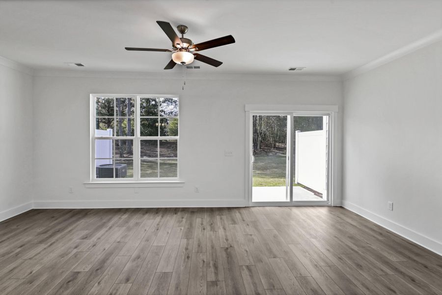 Spacious, unfurnished interior of a new home in Lake Carolina Townhomes, Columbia (Image 24).