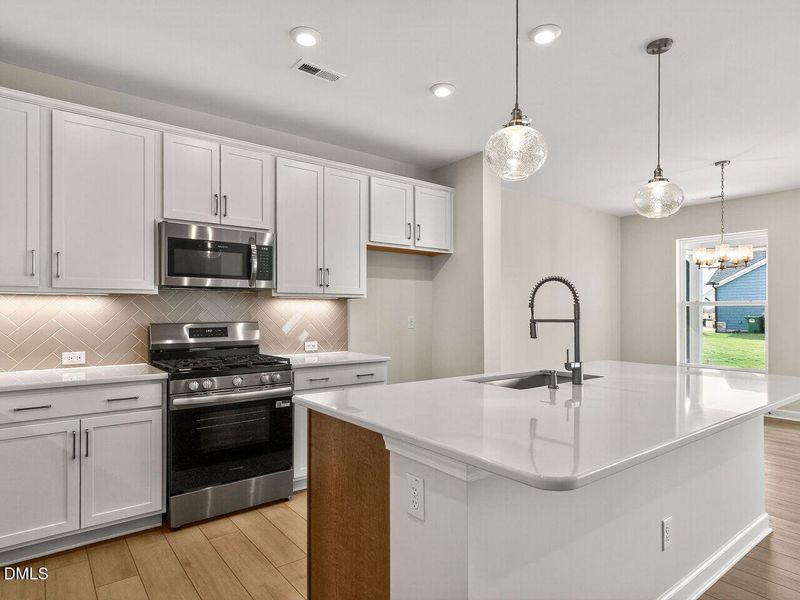 018-1280x960-kitchen