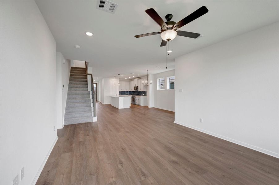 Spacious, unfurnished interior of a new home in Jordan Ranch - Terrace Collection, Fulshear (Image 26). Spacious, unfurnished interior of a new home in Jordan Ranch - Terrace Collection, Fulshear (Image 26).