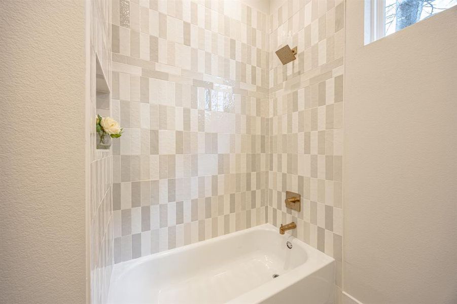 Close-up of interior finishes inside a home in , Fort Worth (Image 20). Close-up of interior finishes inside a home in , Fort Worth (Image 20).