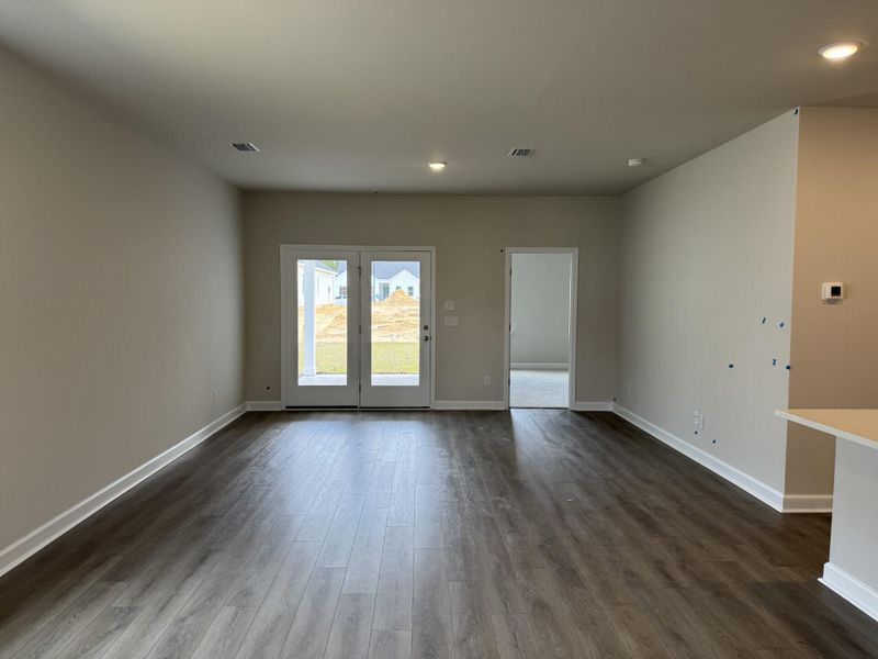 Spacious, unfurnished interior of a new home in Tea Farm, Ravenel (Image 15). Spacious, unfurnished interior of a new home in Tea Farm, Ravenel (Image 15).