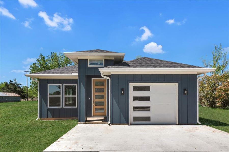 Front exterior of a new home in , Valley View, TX, highlighting curb appeal (Image 2). Front exterior of a new home in , Valley View, TX, highlighting curb appeal (Image 2).