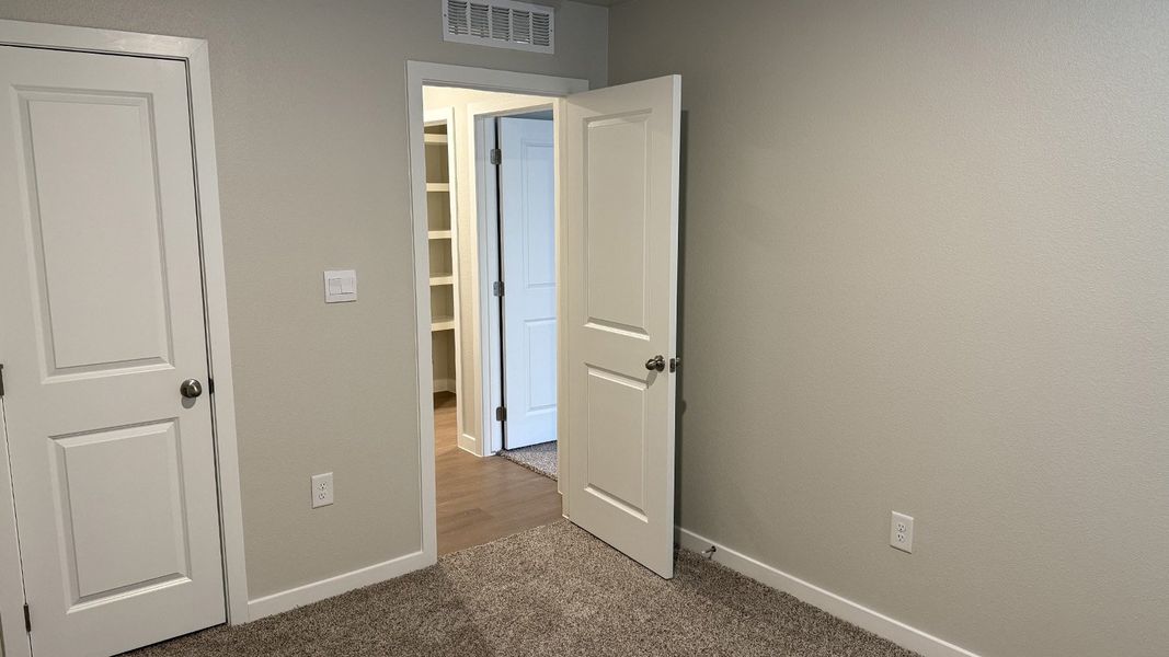 Spacious, unfurnished interior of a new home in London Towne, Corpus Christi (Image 16).