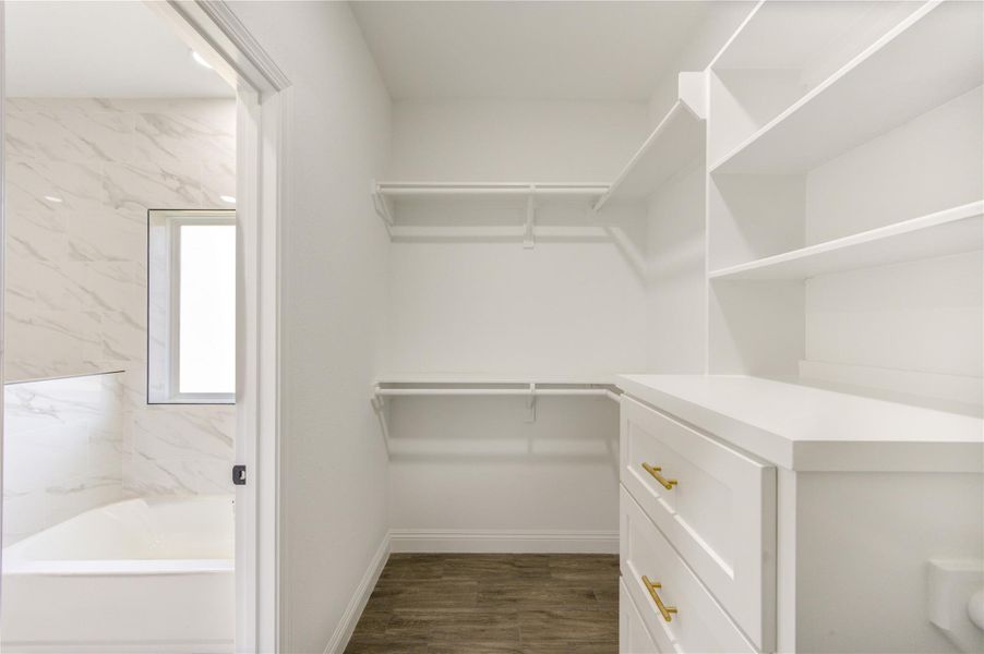 Image 33 of a home in .