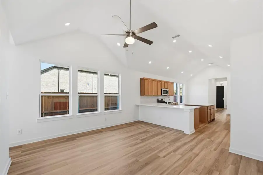 Image 18 of a home in Heartland.