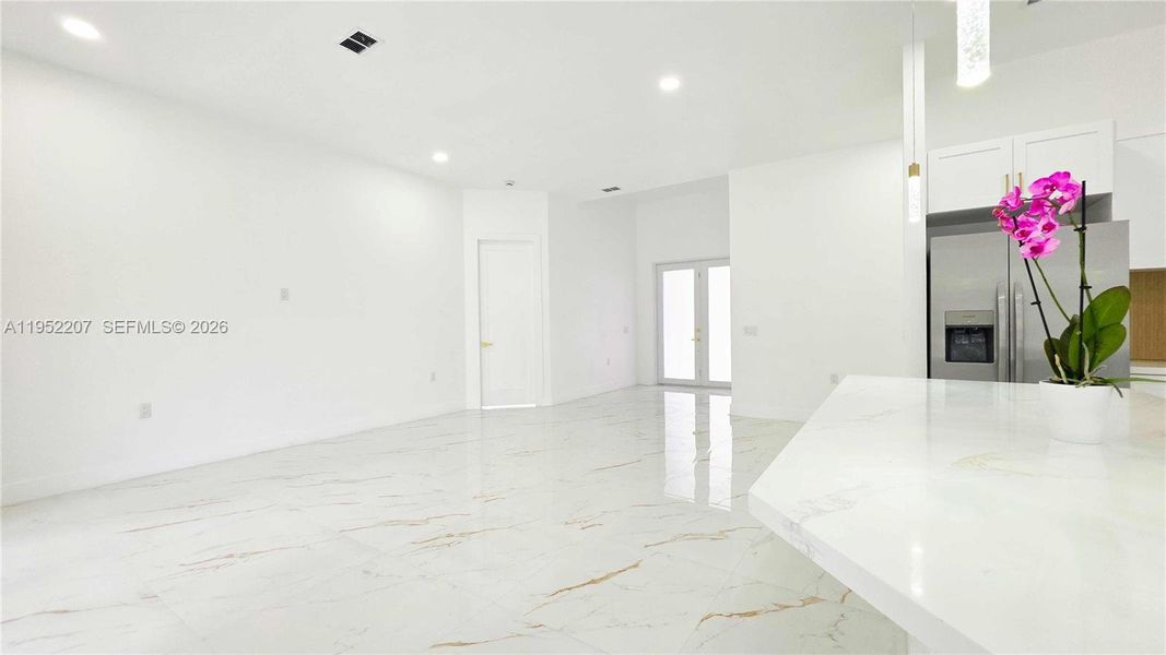 Spacious, unfurnished interior of a new home in , Clewiston (Image 20). Spacious, unfurnished interior of a new home in , Clewiston (Image 20).