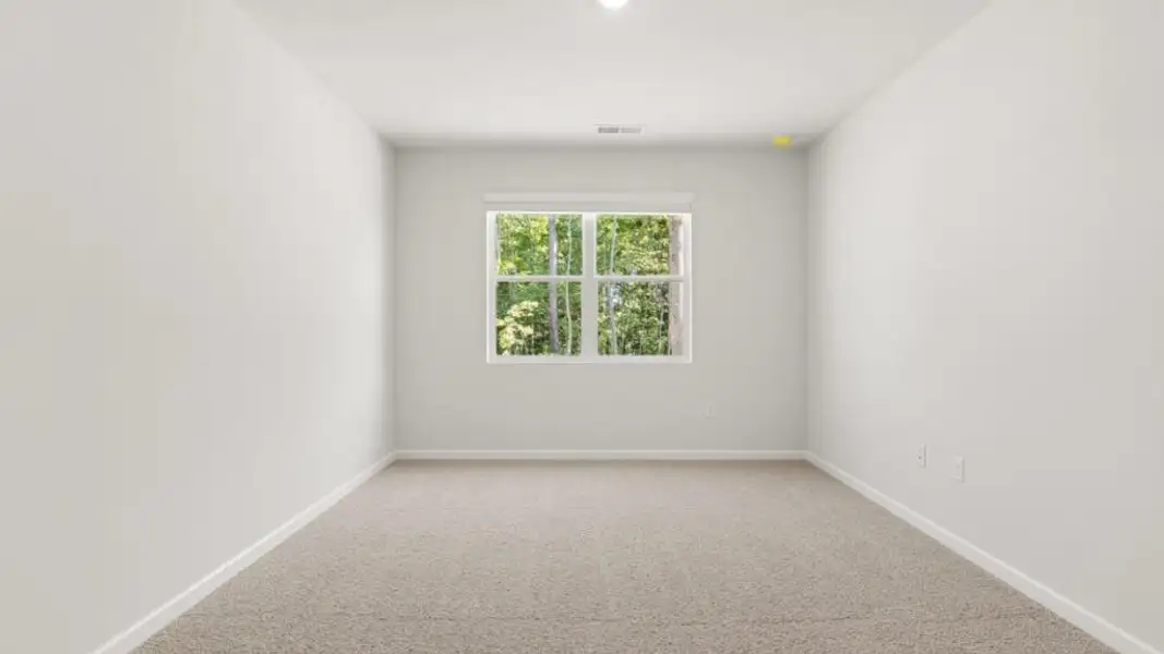 Spacious, unfurnished interior of a new home in Oconee Overlook, Gainesville (Image 18). Spacious, unfurnished interior of a new home in Oconee Overlook, Gainesville (Image 18).