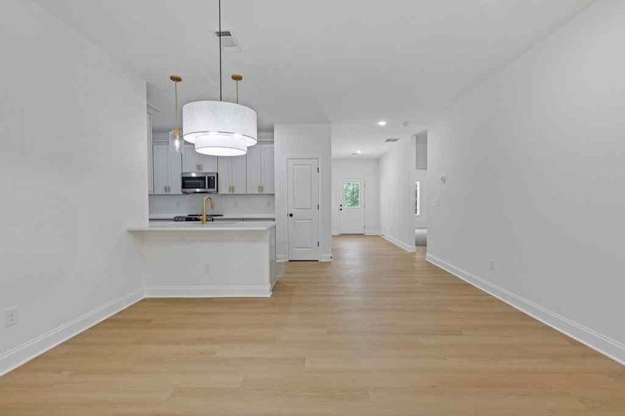 Image 27 of a home in .