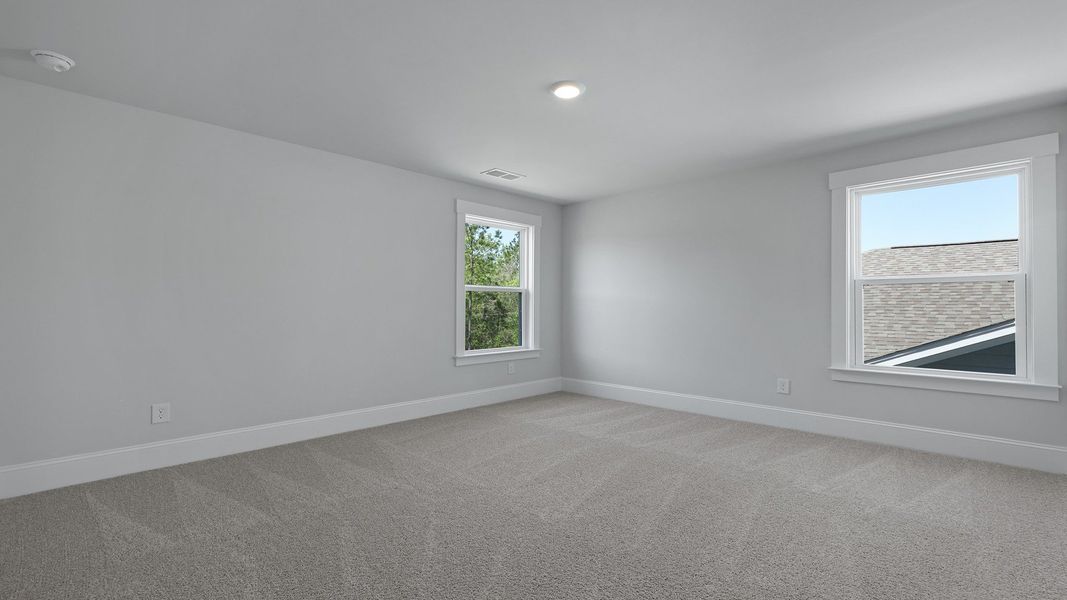 Spacious, unfurnished interior of a new home in Livingston Woods, Irmo (Image 36).