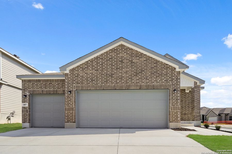 Image 32 of a home in Hunters Ranch. Image 32 of a home in Hunters Ranch.