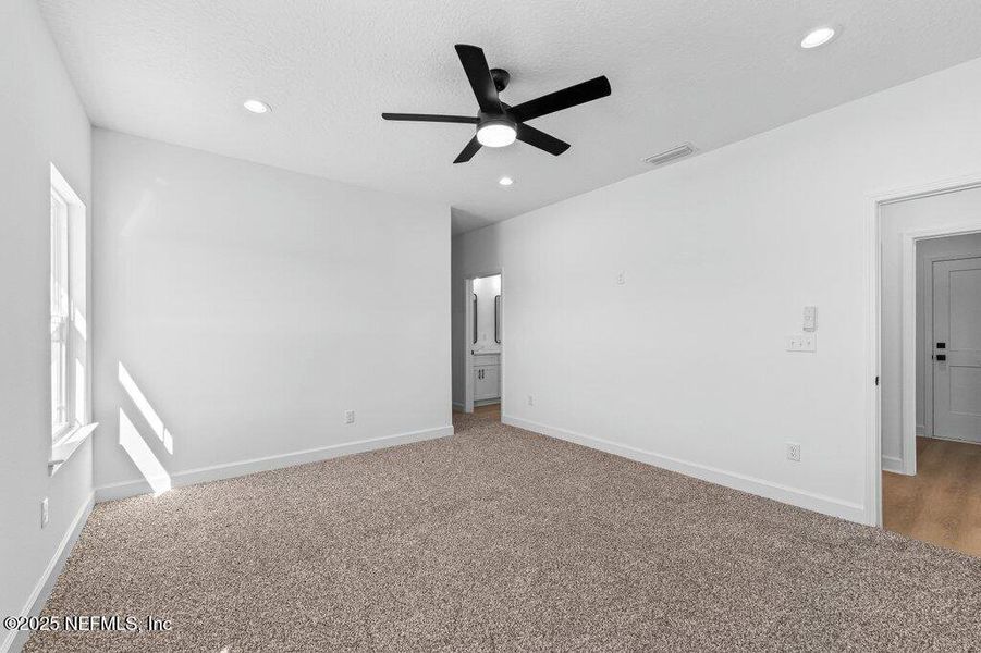Spacious, unfurnished interior of a new home in , Glen St. Mary (Image 28).