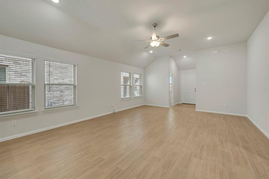 Spacious, unfurnished interior of a new home in Elevon, Lavon (Image 21). Spacious, unfurnished interior of a new home in Elevon, Lavon (Image 21).