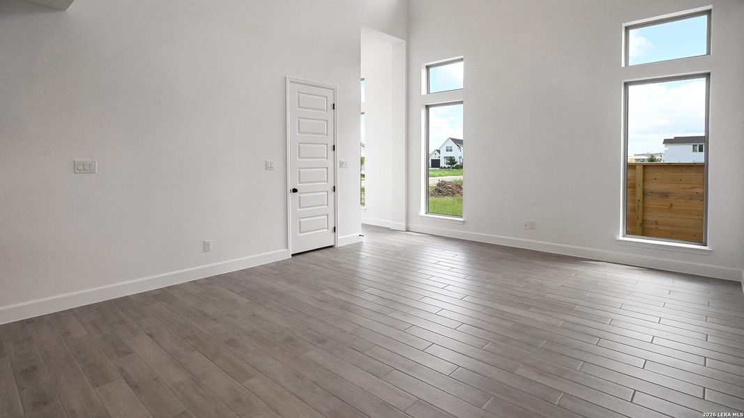 Spacious, unfurnished interior of a new home in Solms Landing, New Braunfels (Image 17).