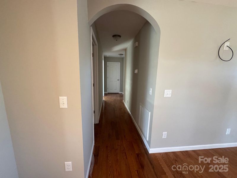 Spacious, unfurnished interior of a new home in , Granite Falls (Image 14).