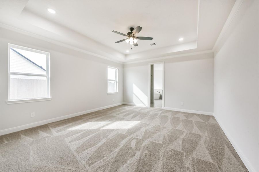 Spacious, unfurnished interior of a new home in , Baytown (Image 29).