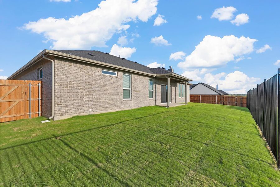 Representative exterior details of a home built from the Garrison I by Cheldan Homes in Stoneview, Glen Rose (Image 34).