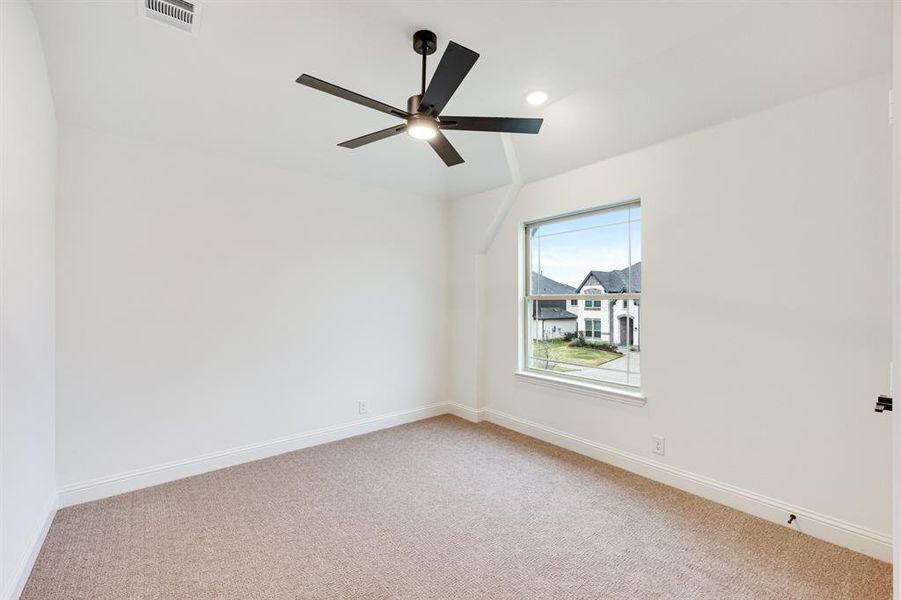 Spacious, unfurnished interior of a new home in Windsong Ranch Classic 61, Prosper (Image 28). Spacious, unfurnished interior of a new home in Windsong Ranch Classic 61, Prosper (Image 28).