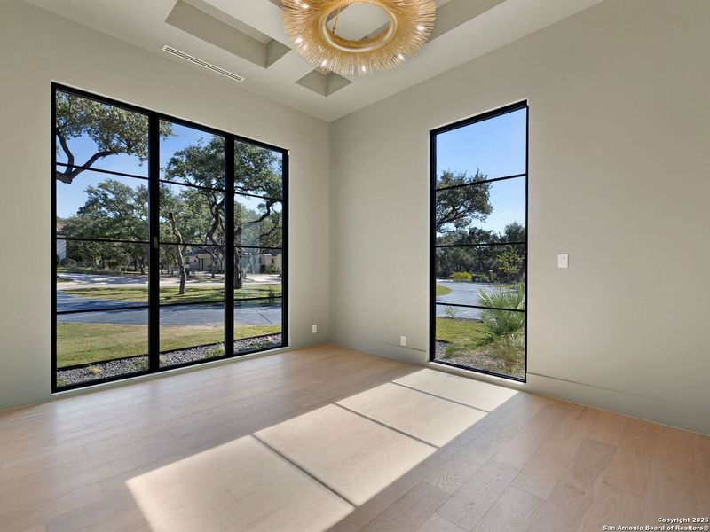 Spacious, unfurnished interior of a new home in , San Antonio (Image 35).