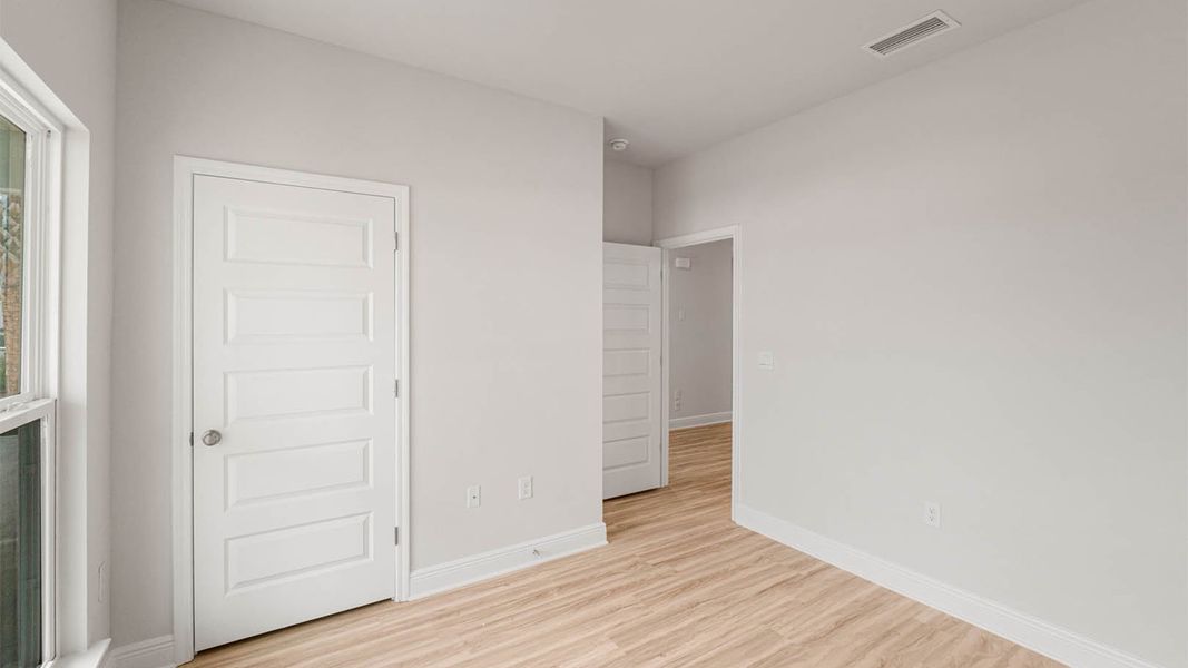 Spacious, unfurnished interior of a new home in Windmark Beach, Port Saint Joe (Image 14).