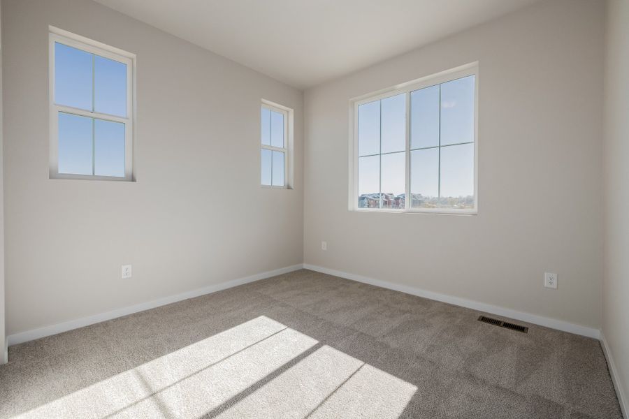Spacious, unfurnished interior of a new home in Arras Park, Thornton (Image 30).
