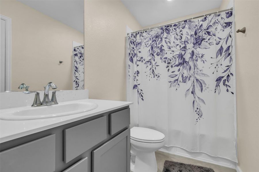 Furnished interior view inside a new home in , Baytown (Image 24).