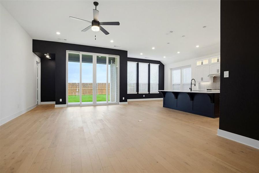 Spacious, unfurnished interior of a new home in Wildflower Ranch, Justin (Image 22).