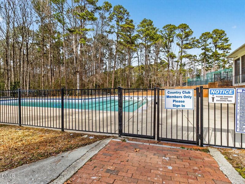 042-1280x960-community-pool