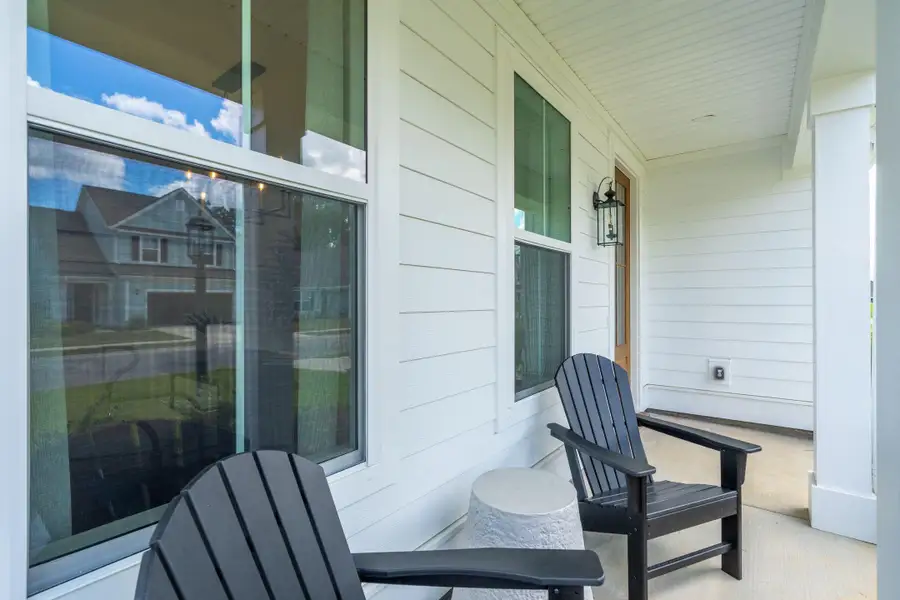 Exterior details and patio area of a home in Phillips Crossing, Ridgeville (Image 24).