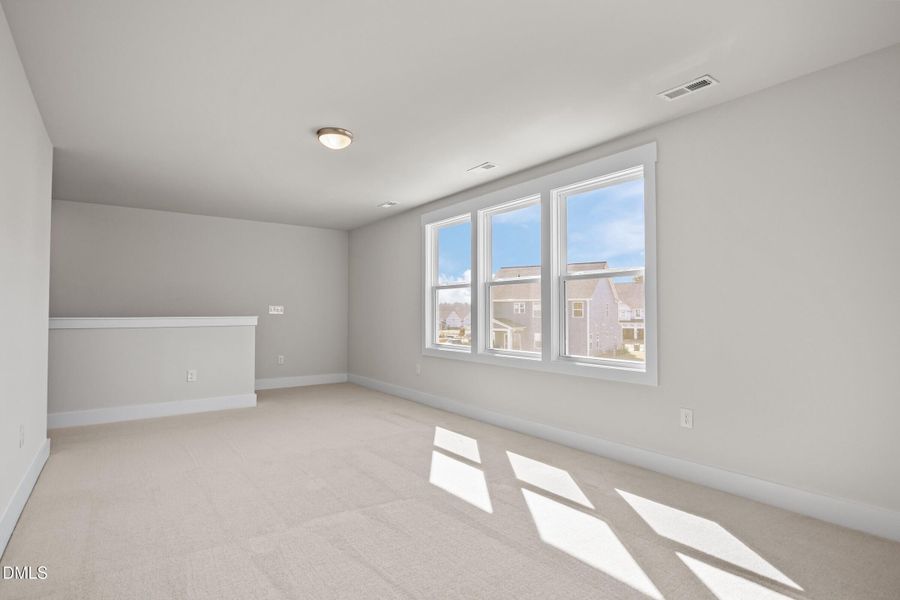 026_AP2-0308 Loft - Medium