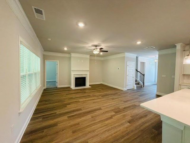 Spacious, unfurnished interior of a new home in Tuscany Hills, Douglasville (Image 27).