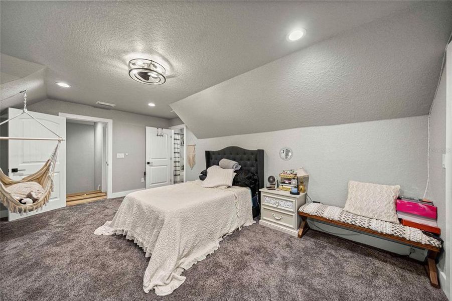 Furnished interior view inside a new home in , Belleview (Image 6).