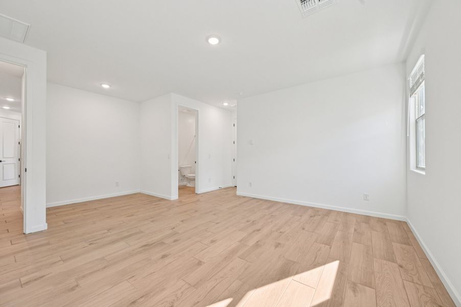 Den. Finishes and options may vary by community.