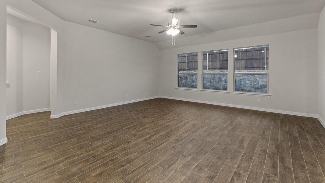 Representative unfurnished interior of a home built from the Brock by D.R. Horton in Lakeview Pointe, Grand Prairie (Image 21).