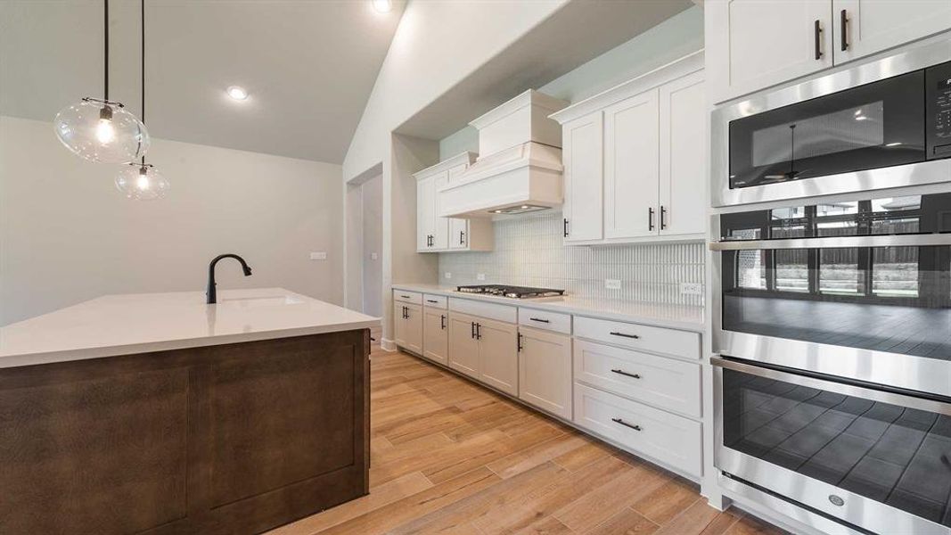 Furnished interior view inside a new home in Somerset Park 80', Rockwall (Image 7). Furnished interior view inside a new home in Somerset Park 80', Rockwall (Image 7).